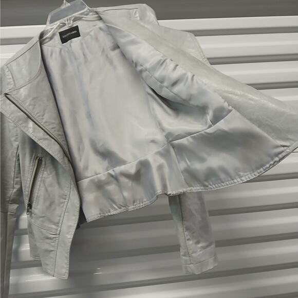 Dolce Cabo Womens Moto Jacket Medium Light Gray Faux Leather Biker Zip Pockets - Picture 8 of 10